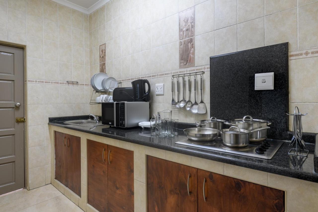 Ushaka Apartment *